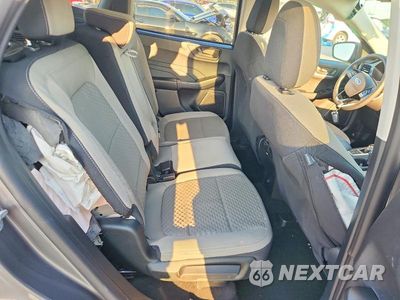 Zdjęcie 11 z 13 samochodu: 2022 FORD ESCAPE SE VIN:1FMCU9G68NUB21919 - miniatura