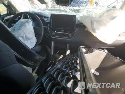 Zdjęcie 8 z 12 samochodu: 2023 TOYOTA COROLLA CROSS LE VIN:7MUBAAAG8PV043800 - miniatura