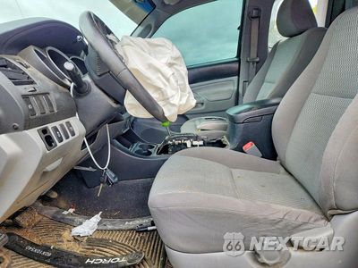 Zdjęcie 7 z 13 samochodu: 2014 TOYOTA TACOMA V6 VIN:5TFUU4EN1EX097970 - miniatura
