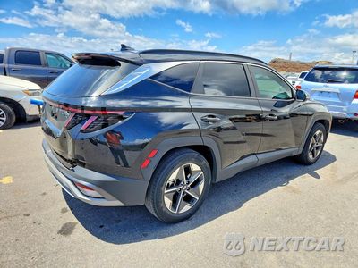 Trzecie zdjęcie samochodu z tyłu: 2025 HYUNDAI TUCSON SEL VIN:5NMJC3DE8SH532652 - miniatura