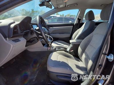 Zdjęcie 7 z 13 samochodu: 2020 HYUNDAI ELANTRA SEL VIN:5NPD84LFXLH602140 - miniatura