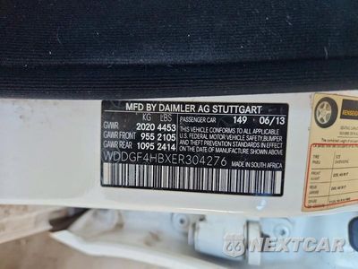 Zdjęcie 12 z 12 samochodu: 2014 MERCEDES-BENZ C 250 VIN:WDDGF4HBXER304276 - miniatura
