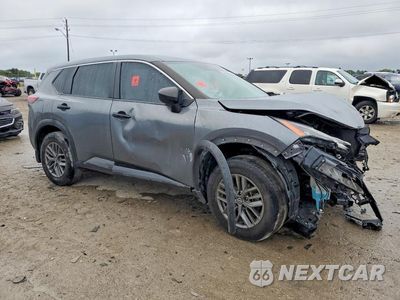Czwarte zdjęcie samochodu z boku: 2021 NISSAN ROGUE S VIN:5N1AT3AB5MC847545 - miniatura