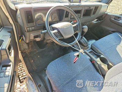 Zdjęcie 8 z 12 samochodu: 2025 ISUZU NPR XD BOX TRUCK VIN:JALC4W166S7K01658 - miniatura