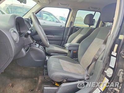 Zdjęcie 7 z 13 samochodu: 2014 JEEP PATRIOT SPORT VIN:1C4NJPBB7ED909296 - miniatura