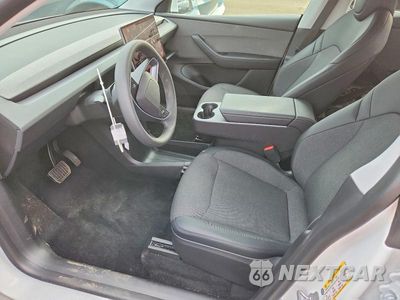Zdjęcie 7 z 12 samochodu: 2026 TESLA MODEL Y VIN:7SAYGDEE2TA642400 - miniatura