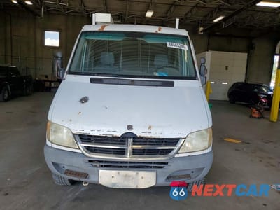 Piąte zdjęcie samochodu w środku: 2005 DODGE SPRINTER 2500 VIN:WD0PD644655782258 - miniatura