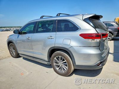 Drugie zdjęcie samochodu z przodu: 2018 TOYOTA HIGHLANDER XLE VIN:5TDKZRFH2JS271446 - miniatura