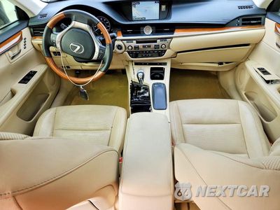 Zdjęcie 8 z 12 samochodu: 2015 LEXUS ES 300H VIN:JTHBW1GG5F2090693 - miniatura