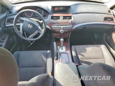 Zdjęcie 8 z 12 samochodu: 2011 HONDA ACCORD LXP VIN:1HGCP2F45BA015767 - miniatura