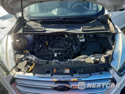Zdjęcie 11 z 12 samochodu: 2017 FORD ESCAPE TITANIUM VIN:1FMCU0JD7HUE57746 - miniatura