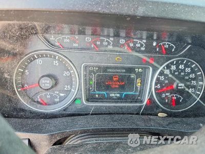 Zdjęcie 9 z 13 samochodu: 2022 INTERNATIONAL LT625 SEMI TRUCK VIN:3HSDZTZR6NN687193 - miniatura