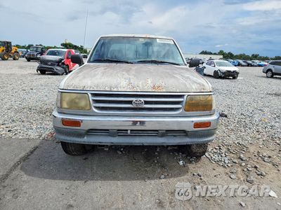 Piąte zdjęcie samochodu w środku: 1996 TOYOTA T100 DX VIN:JT4TN12D4T0018056 - miniatura
