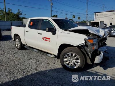 Czwarte zdjęcie samochodu z boku: 2022 CHEVROLET SILVERADO C1500 CUSTOM VIN:1GCPABEK6NZ575014 - miniatura