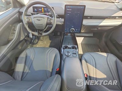 Zdjęcie 8 z 13 samochodu: 2022 FORD MUSTANG MACH-E PREMIUM VIN:3FMTK3SU3NMA58385 - miniatura
