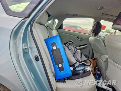 Zdjęcie 10 z 12 samochodu: 2013 TOYOTA PRIUS THREE VIN:JTDKN3DU2D1617151 - miniatura