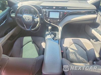 Zdjęcie 8 z 12 samochodu: 2018 TOYOTA CAMRY LE VIN:4T1B11HK0JU651510 - miniatura