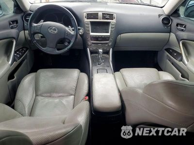 Zdjęcie 8 z 12 samochodu: 2006 LEXUS IS 350 VIN:JTHBE262362003906 - miniatura