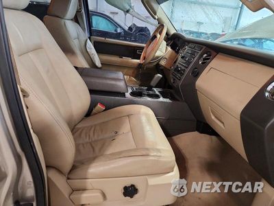 Zdjęcie 7 z 14 samochodu: 2008 FORD EXPEDITION XLT VIN:1FMFU16528LA36947 - miniatura