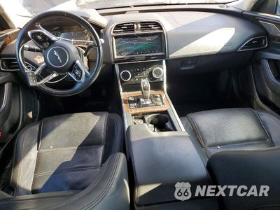 Zdjęcie 8 z 12 samochodu: 2020 JAGUAR XE S VIN:SAJAJ4FX4LCP63558 - miniatura