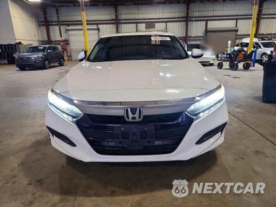 Piąte zdjęcie samochodu w środku: 2018 HONDA ACCORD TOURING VIN:1HGCV1F93JA009086 - miniatura