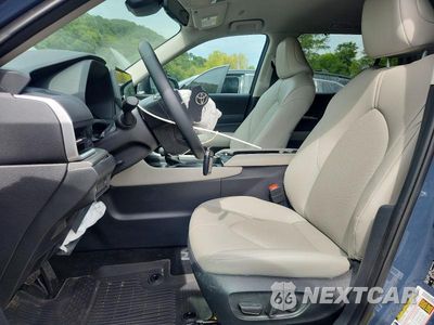 Zdjęcie 7 z 13 samochodu: 2025 TOYOTA GRAND HIGHLANDER HYBRID XLE VIN:5TDACAB54SS055092 - miniatura