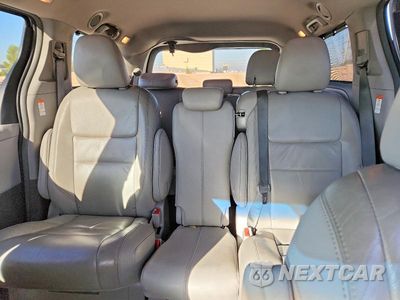 Zdjęcie 10 z 13 samochodu: 2017 TOYOTA SIENNA XLE 8-PASSENGER VIN:5TDYZ3DC0HS864389 - miniatura