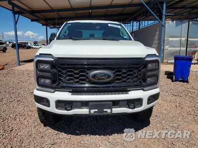 Piąte zdjęcie samochodu w środku: 2025 FORD F250 SUPER DUTY VIN:1FT8W2BM3SED33733 - miniatura