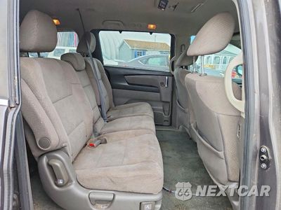 Zdjęcie 11 z 14 samochodu: 2016 HONDA ODYSSEY SE VIN:5FNRL5H31GB150849 - miniatura