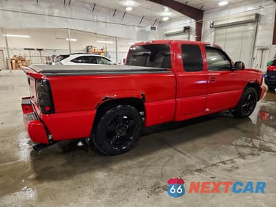 Trzecie zdjęcie samochodu z tyłu: 2003 CHEVROLET SILVERADO K1500 VIN:2GCEK19N831373655 - miniatura