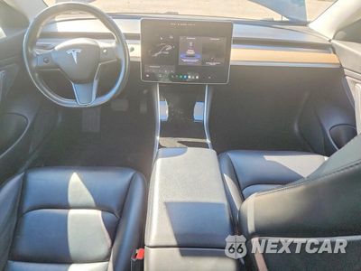 Zdjęcie 8 z 12 samochodu: 2018 TESLA MODEL 3 VIN:5YJ3E1EB8JF119514 - miniatura
