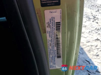 Zdjęcie 12 z 12 samochodu: 2002 VOLKSWAGEN NEW BEETLE GLX VIN:3VWDD21C52M403477 - miniatura