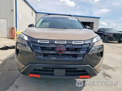 Piąte zdjęcie samochodu w środku: 2025 NISSAN ROGUE ROCK CREEK VIN:5N1BT3BB7SC675745 - miniatura