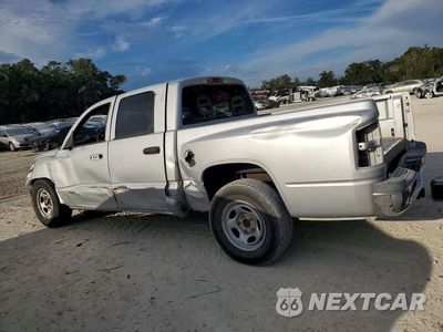Drugie zdjęcie samochodu z przodu: 2005 DODGE DAKOTA QUAD SLT VIN:1D7HE48N55S133009 - miniatura