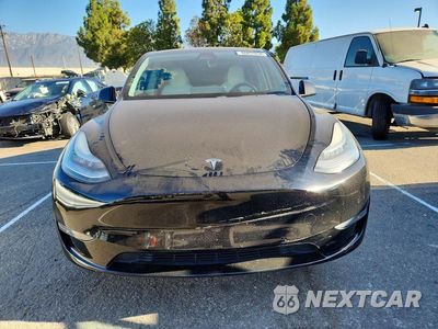 Piąte zdjęcie samochodu w środku: 2020 TESLA MODEL Y VIN:5YJYGDEE3LF018296 - miniatura