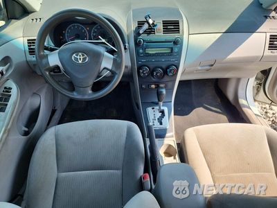 Zdjęcie 8 z 12 samochodu: 2010 TOYOTA COROLLA LE VIN:2T1BU4EE4AC352983 - miniatura