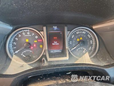 Zdjęcie 9 z 13 samochodu: 2016 TOYOTA TACOMA SR5 V6 VIN:5TFSZ5AN9GX034820 - miniatura