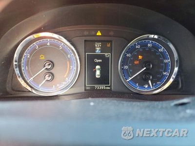 Zdjęcie 9 z 13 samochodu: 2019 TOYOTA COROLLA SE VIN:2T1BURHEXKC240439 - miniatura