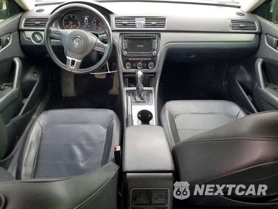Zdjęcie 8 z 12 samochodu: 2014 VOLKSWAGEN PASSAT SE VIN:1VWBN7A33EC052981 - miniatura