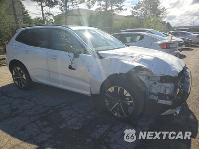 Czwarte zdjęcie samochodu z boku: 2026 VOLVO XC60 PLUS VIN:YV4M12RC1T1464594 - miniatura