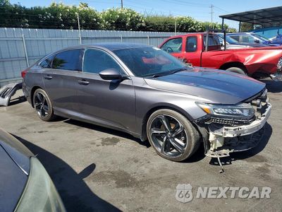 Czwarte zdjęcie samochodu z boku: 2018 HONDA ACCORD SPORT VIN:1HGCV1F32JA228228 - miniatura