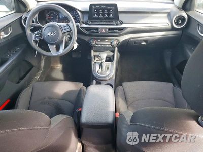 Zdjęcie 8 z 12 samochodu: 2019 KIA FORTE LXS VIN:3KPF24AD3KE029399 - miniatura