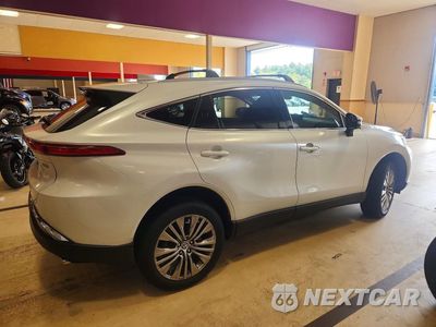 Trzecie zdjęcie samochodu z tyłu: 2024 TOYOTA VENZA XLE VIN:JTEAAAAHXRJ170753 - miniatura