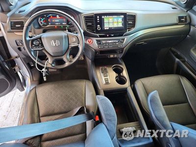 Zdjęcie 8 z 13 samochodu: 2021 HONDA PASSPORT EXL VIN:5FNYF7H58MB010566 - miniatura