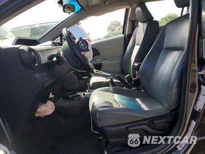 Zdjęcie 7 z 13 samochodu: 2013 TOYOTA PRIUS C FOUR VIN:JTDKDTB31D1041792 - miniatura
