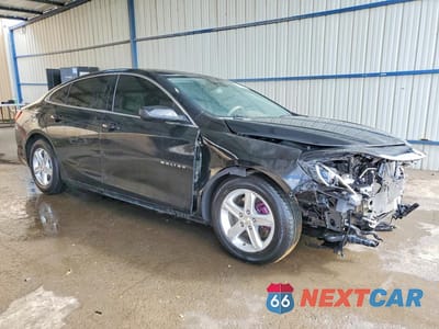 Czwarte zdjęcie samochodu z boku: 2023 CHEVROLET MALIBU LS VIN:1G1ZB5ST1PF116488 - miniatura