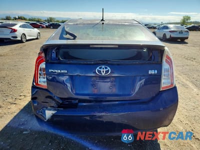 Zdjęcie 6 z 12 samochodu: 2012 TOYOTA PRIUS THREE VIN:JTDKN3DU9C1549204 - miniatura