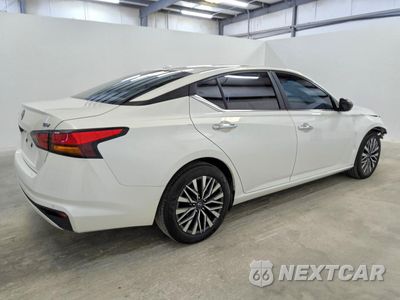Trzecie zdjęcie samochodu z tyłu: 2024 NISSAN ALTIMA SV VIN:1N4BL4DVXRN421291 - miniatura