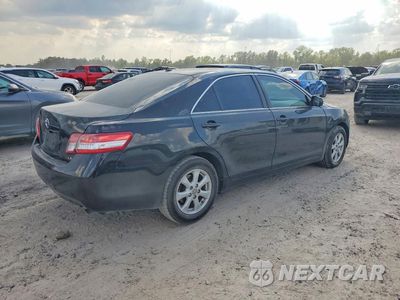 Trzecie zdjęcie samochodu z tyłu: 2010 TOYOTA CAMRY LE VIN:4T4BF3EK0AR073836 - miniatura