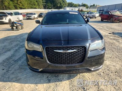 Piąte zdjęcie samochodu w środku: 2015 CHRYSLER 300 S VIN:2C3CCAGG3FH868418 - miniatura